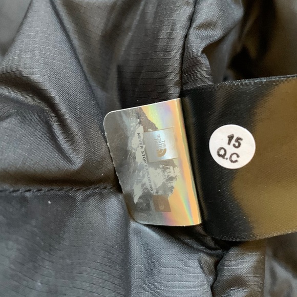 The North Face Women’s Flare 550 Down Jacket RTO - Picture 8 of 8